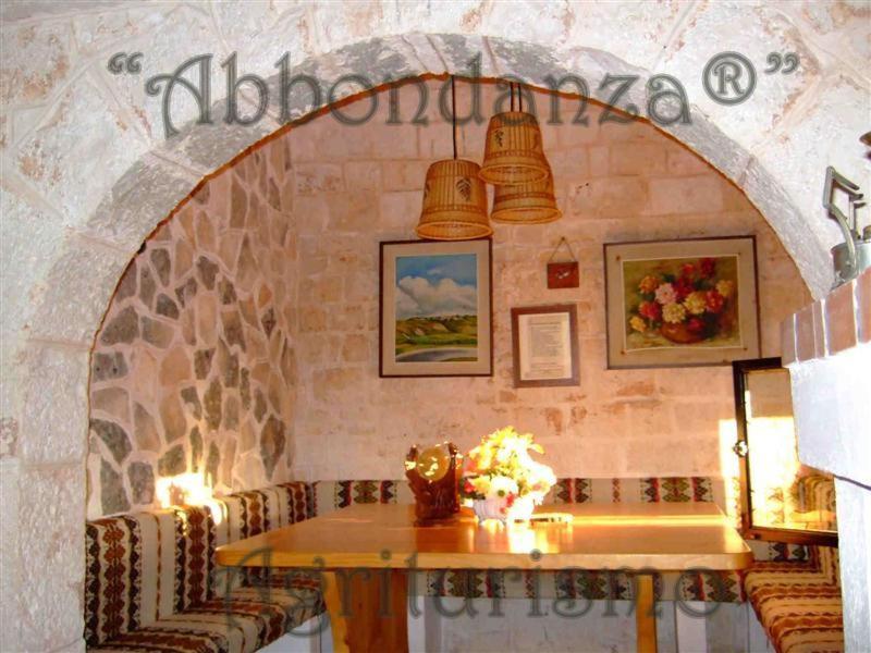 Вилла Agriturismo Abbondanza Альберобелло Экстерьер фото